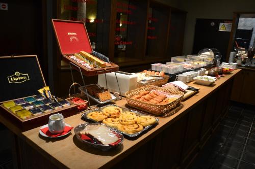 Makanan di atau berdekatan hotel