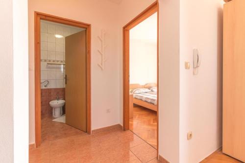 Bathroom sa Malinska - Apartment Glavas