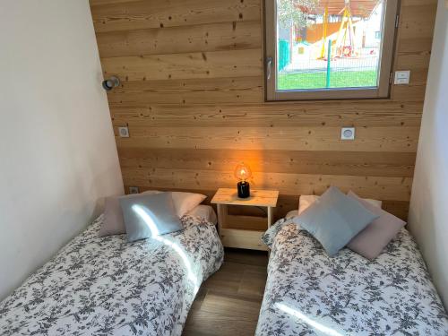 Modern 3 bedroom apartment close to lifts