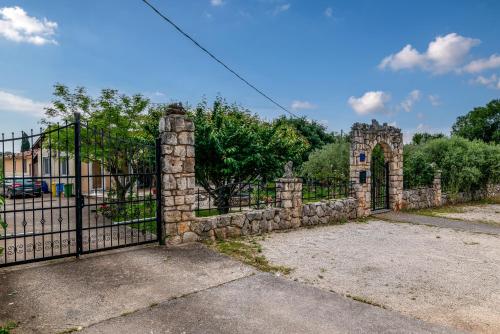 Apartments with a parking space Rovinj - 22740
