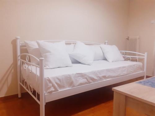 A-Apartments -- Agiou Therapontos