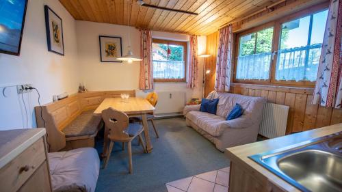 Chalet Alpine Royal B Top 16