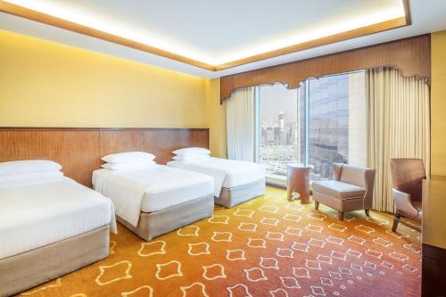 Postel nebo postele na pokoji v ubytování Marriott Hotel Jabal Omar Makkah