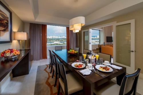 InterContinental Miami, an IHG Hotel Image