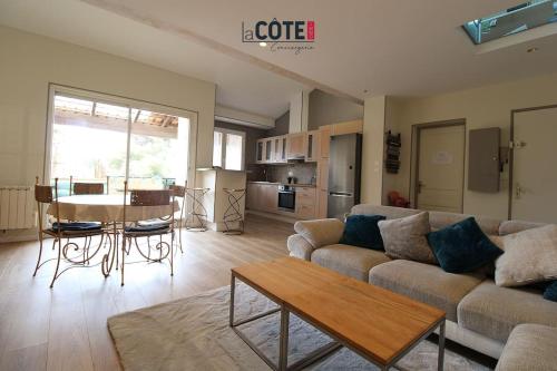 Photo de la galerie de l'établissement Domaine de la mer, à Sausset-les-Pins