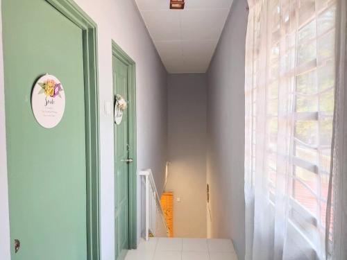 Foto dalla galleria di Area Bandar Putra Kulai 4-6BR near AEON IOI Airport a Kulai