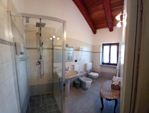 Koupelna v ubytování Agriturismo Brusalino