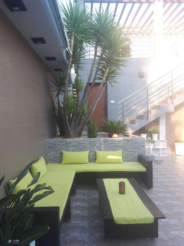 Gallery image of VIP Villa with Private Pool & Parking in Kumbor