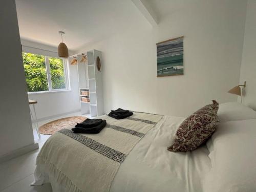 Katil atau katil-katil dalam bilik di Kingfisher, Moor and Sea Holidays, a beautiful space overlooking Exmoor