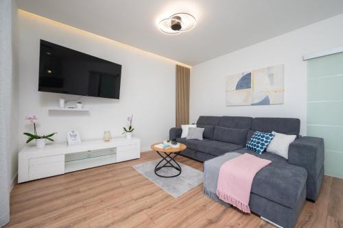 Apartment Gracin - Brand new with terrace and seaview