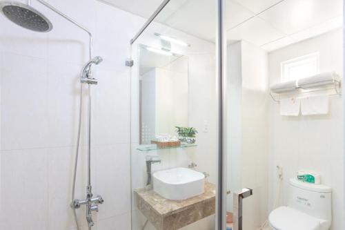 Koupelna v ubytování Thien Hai Hotel