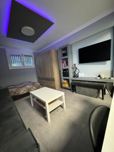 Comfy Studio in the City Center