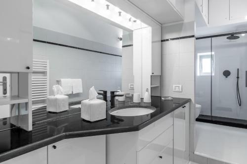 Luxury White