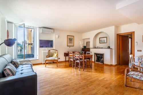 iFlat Lovely 2 bedroom apartment in Rione Monti