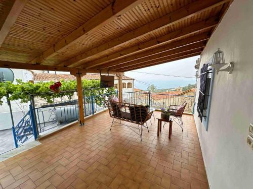 Kalderimi View House