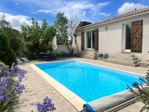 Oleander- Spacious Villa with Private Pool & Garden Sleeps 6