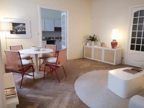 L'Arlésien, au cœur du centre historique