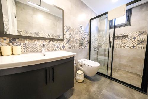 Koupelna v ubytování Olive Hills Villa - Family-Friendly Luxury Villa Uzumlu Fethiye by Sunworld Villas