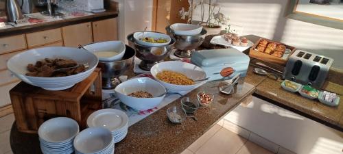 Makanan di atau berdekatan hotel