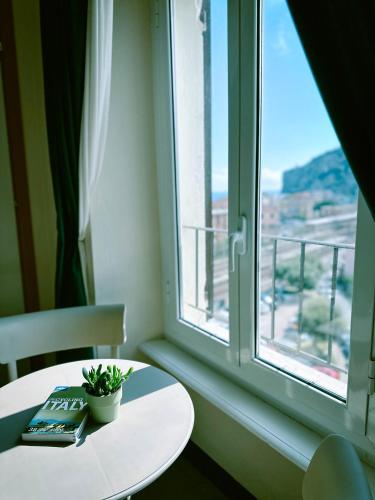 Vue générale sur la montagne ou vue sur la montagne depuis l'hôtel