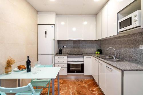 Park Guell Gaudi | 2 bedroom Apartment