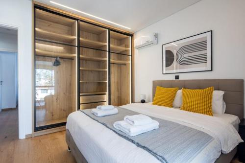 Bloom - Luxury 2-Bedroom Apartment in Athens