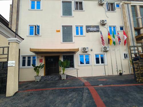 AgegeにあるJ Blitz International Hotelのギャラリーの写真