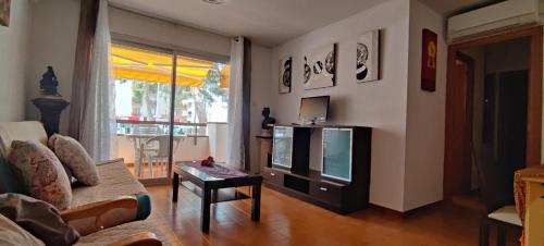 LLUM SALOU APARTMENT