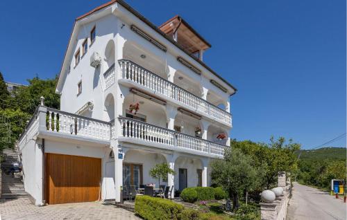 Nice Apartment In Crikvenica