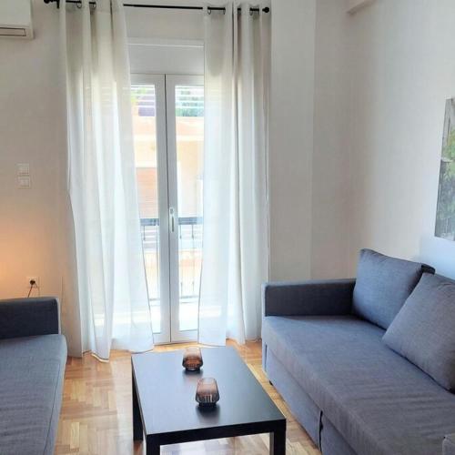 Sunny apartment in Acropolis