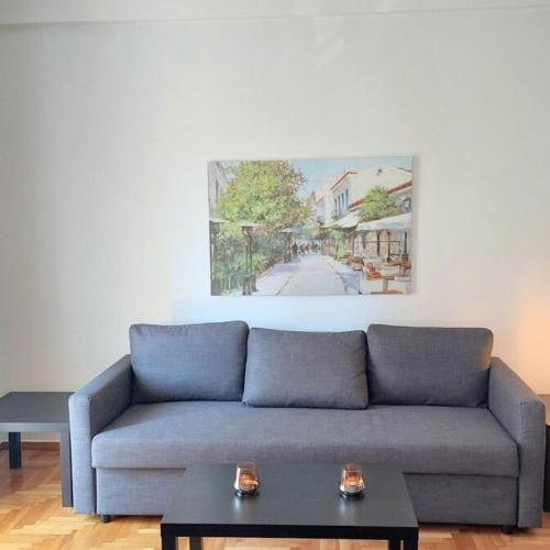 Sunny apartment in Acropolis