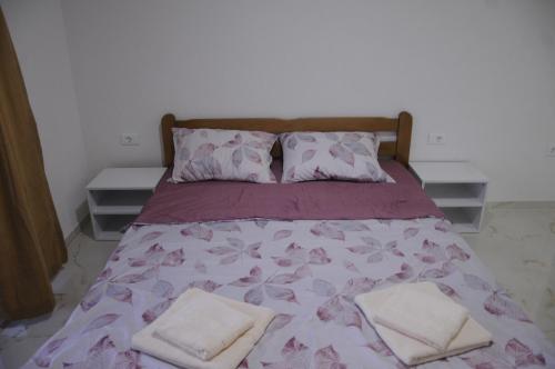 Postel nebo postele na pokoji v ubytování Villa Andrej Elshani