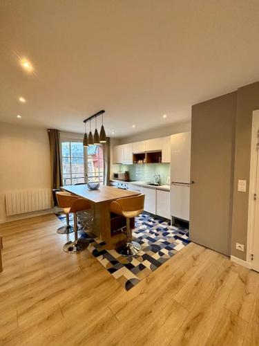 Le petit écolier Hyper-centre Proxi gare-plage