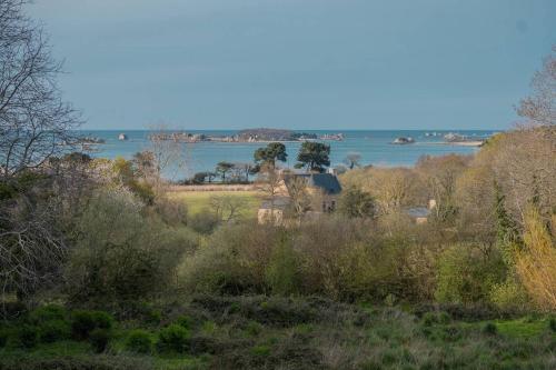 Photo de la galerie de l'établissement ty gouermel , Ty Gouermel Location Bretagne Lots, à Plougrescant