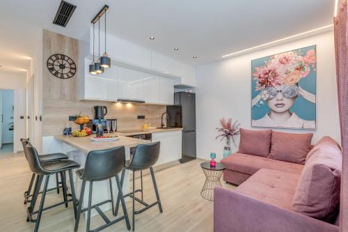 Modern two-bedroom apartment Iva Stobrec