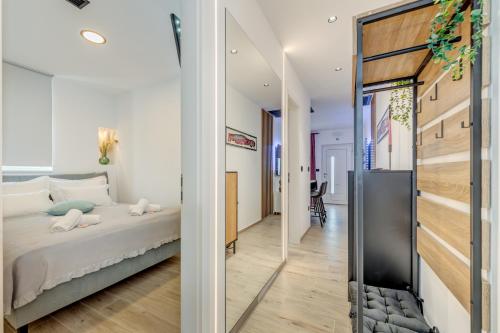 Modern two-bedroom apartment Iva Stobrec