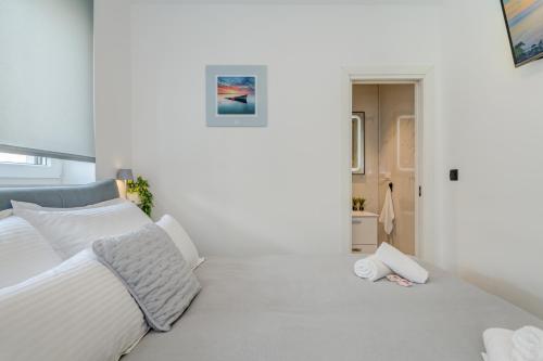 Modern two-bedroom apartment Iva Stobrec