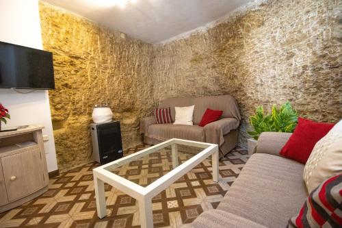 Casa Aveda ( En la Roca)