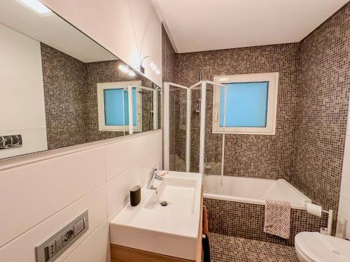 Luxury Loft Porta Nuova - Garage in Centro photo 8