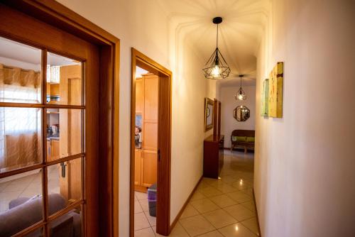 Charm Apartment T2 with Big Private Terrace Self check-in