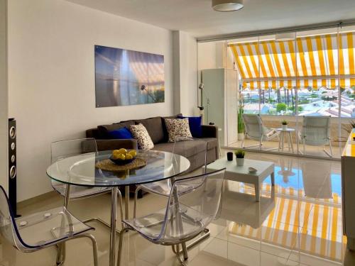 Tanife 310 - Playa del Ingles comfort Suite with Sunset view