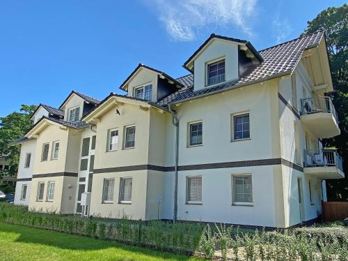 Galeriebild der Unterkunft Villa Mara Wohnung 09 mit Balkon in Baabe