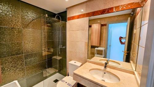 Calanova Grand Golf Residence