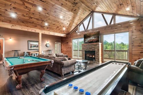 Mountain-View Cabin Hot Tub, Game Room, 4 Suites photo 27