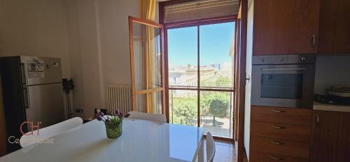 Φωτογραφία από το άλμπουμ του Central House στο Λέτσε
