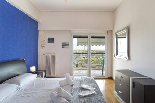 Postel nebo postele na pokoji v ubytování N&N Moschato Seaviews Fully Equipped