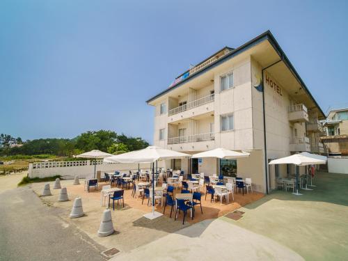 Gallery image of Hotel Duna in Portonovo
