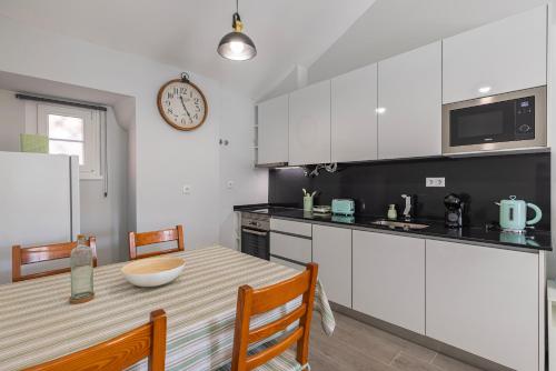 Belém Unique 1BDR House by LovelyStay