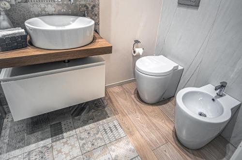 Bilik mandi di Metaphora - Rooms & experiences in Modica
