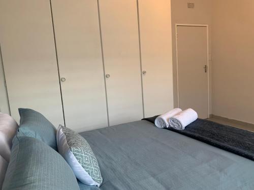 Ein Bett oder Betten in einem Zimmer der Unterkunft 77 on Percy